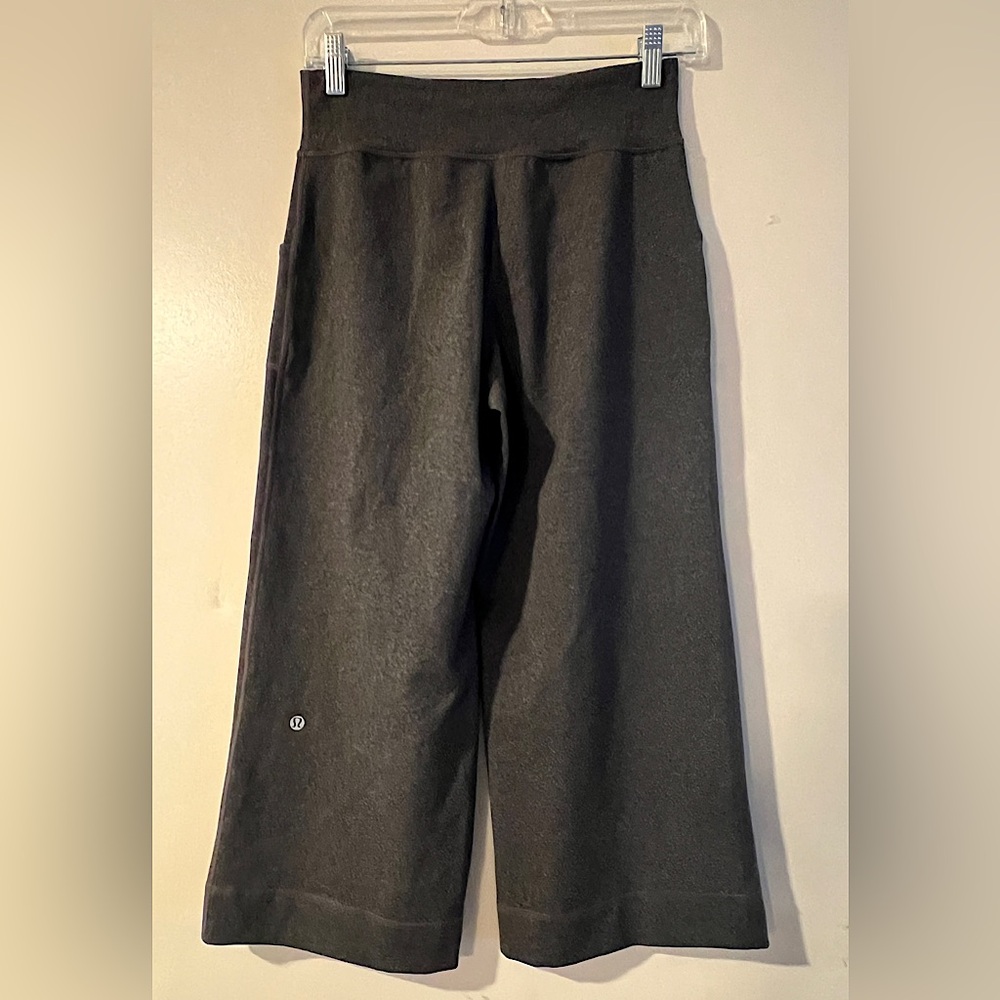 Lululemon Still Crop Wide Leg pants | Heathered Gray size 2